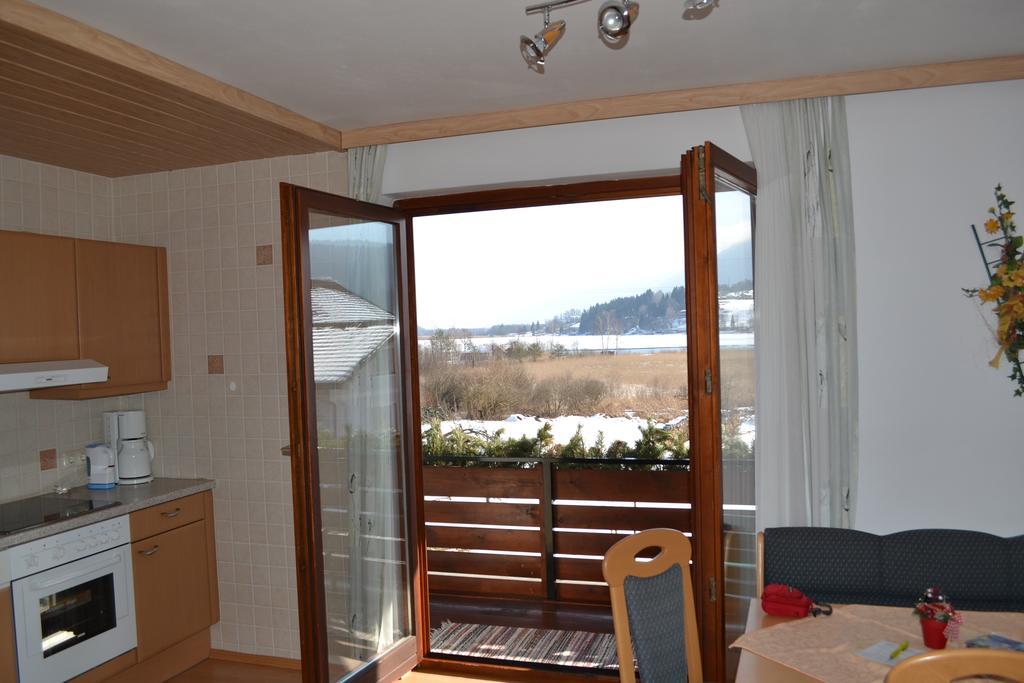 Gaestehaus Lindermuth Presseggersee Pokoj fotografie
